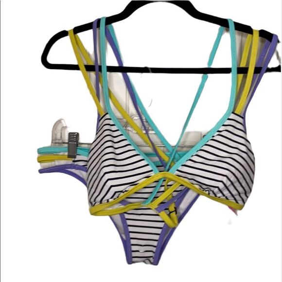 ✨ VS Happy Stripe Bikini Set✨ - Picture 6 of 10